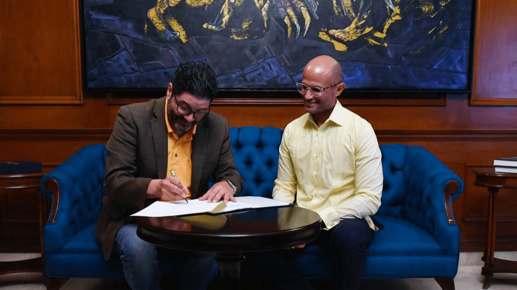  A la firma del gobernador la Reforma Laboral 