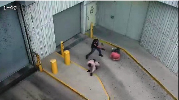 Un policÃ­a de EE.UU. mata de un disparo a un detenido que estaba esposado