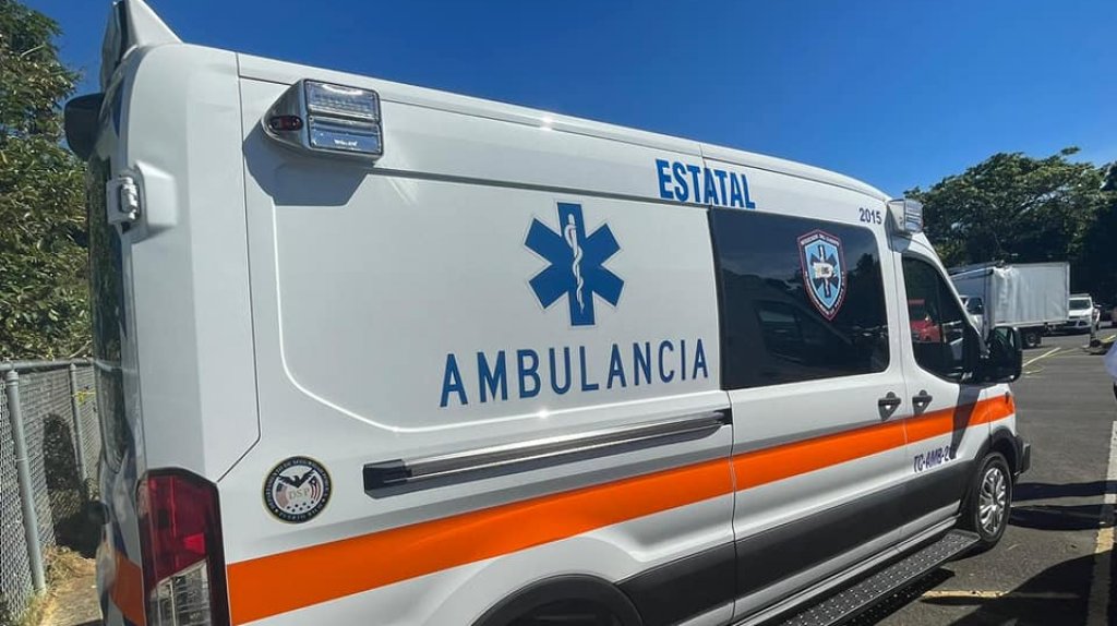  Nonagenario fallece al caer con su auto por un barranco en Can&oacute;vanas 