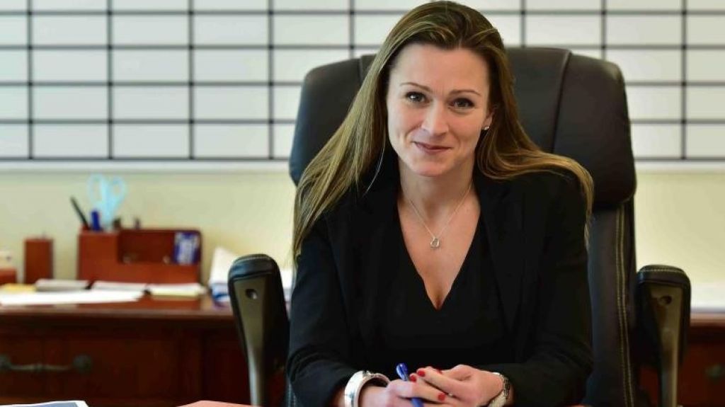  Secretaria de Educaci&oacute;n se re&uacute;ne con Colegio de Profesionales del Trabajo Social de Puerto Rico 