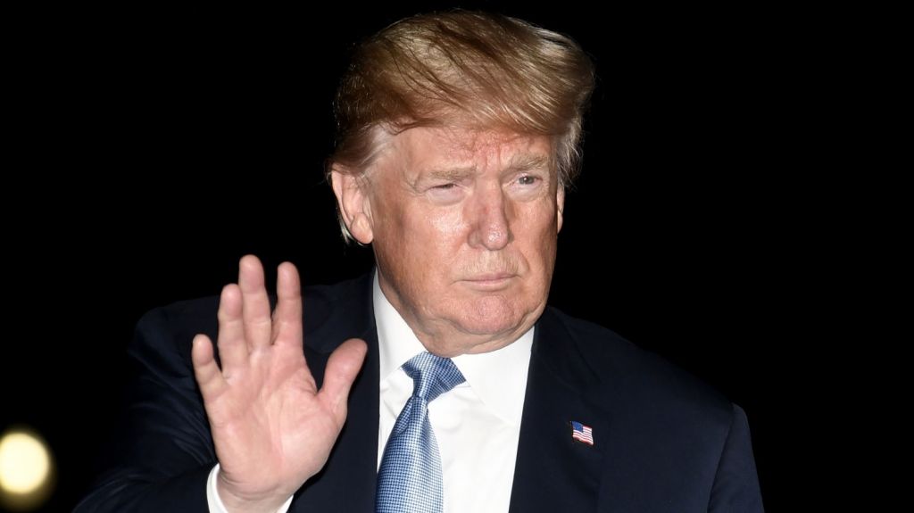  Trump pide privar a los inmigrantes de su derecho a testificar ante un juez 