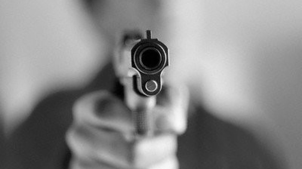  A punta de pistola le roban el auto a una mujer en Corozal 
