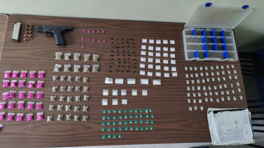  Arrestado con una pistola y drogas en residencial de Mayag&uuml;ez 