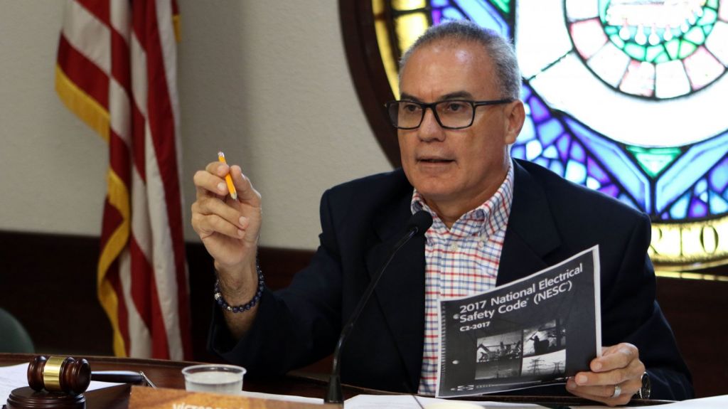 Sin determinarse aun el alcance de daÃ±os a los postes del tendido elÃ©ctrico