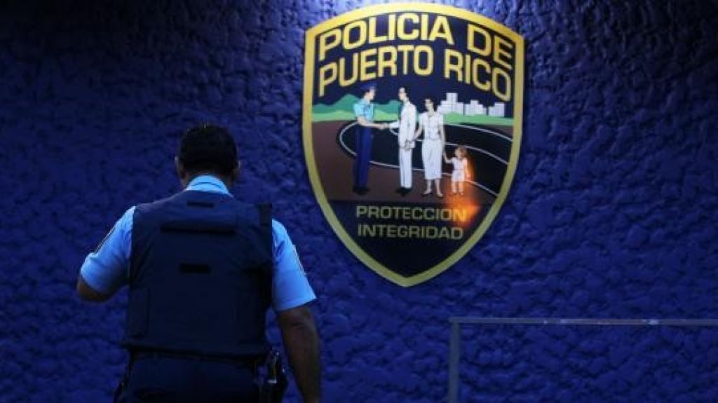  32 polic&iacute;as arrojan positivo a COVID-19 
