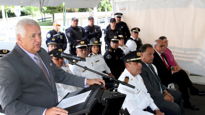 GUAYNABO IMPLEMENTA âPLAN NAVIDAD SEGURAâ