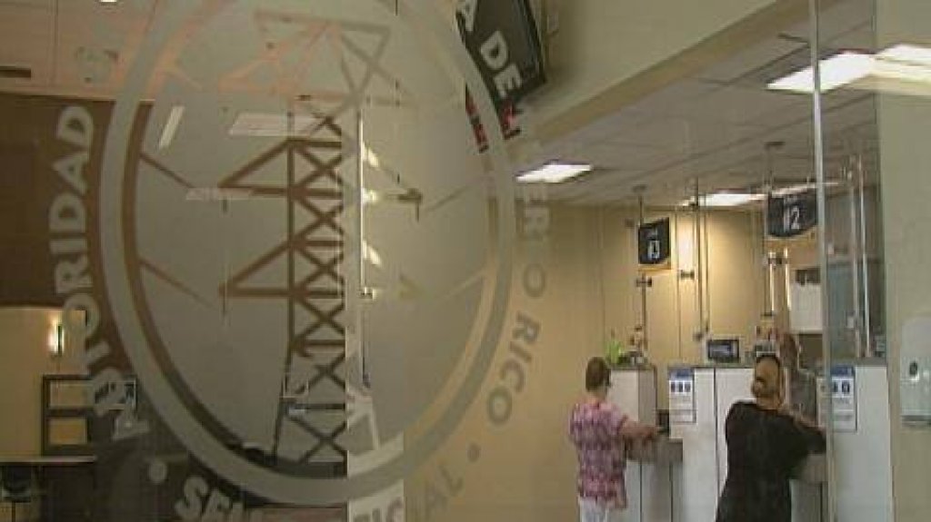  Ordena alta gerencia de la AEE cierre de edificios de servicio 