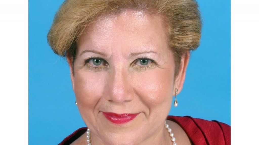  Caucus Congresional hispano honra a la alcaldesa de Lo&iacute;za por labores luego del paso del hurac&aacute;n Mar&iacute;a 