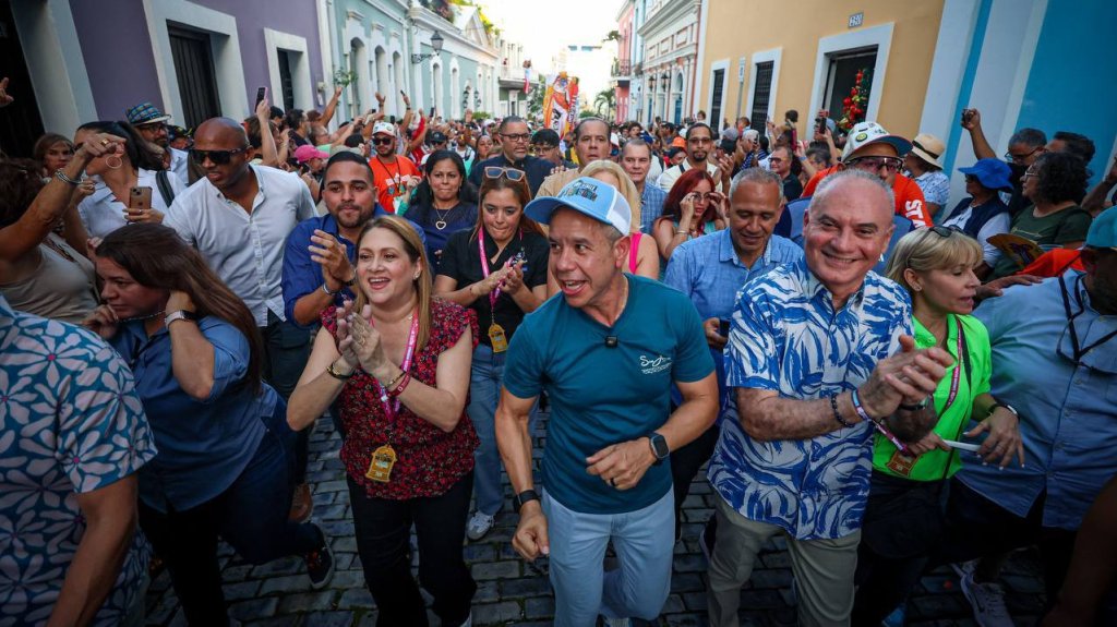  Alcalde de la ciudad capital informa estimado de sobre 180,000 personas en la primera noche de las Fiestas de la Calle San Sebasti&aacute;n 