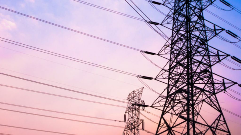  Servicio de energ&iacute;a el&eacute;ctrica comienza a restablecerse 