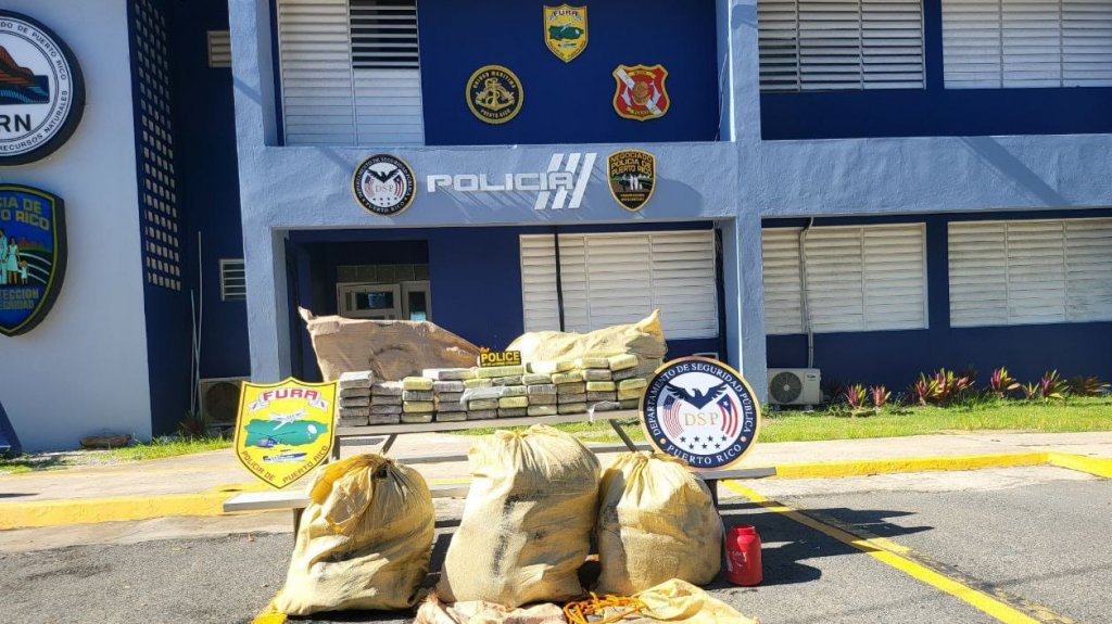  Ocupan millonario cargamento de coca&iacute;na en Lo&iacute;za 