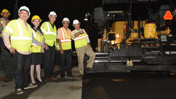 INSPECCIONAN TIRO DE ASFALTO Y TRABAJOS DE REPAVIMENTACIÃN 
EN LA CARRETERA PR-853 EN CAROLINA 
