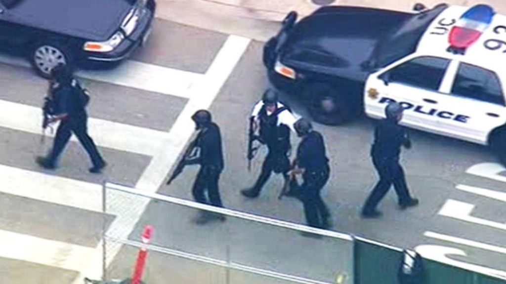  "Corre, esc&oacute;ndete", dice Universidad a alumnos en tiroteo 