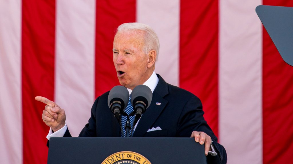  Biden pide acabar con racismo sist&eacute;mico con motivo de centenario de la masacre de Tulsa 