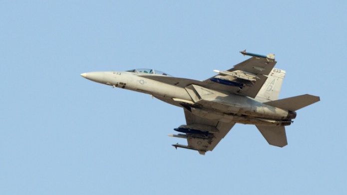 EE.UU. empieza a usar aviones tripulados y no tripulados sobre Irak