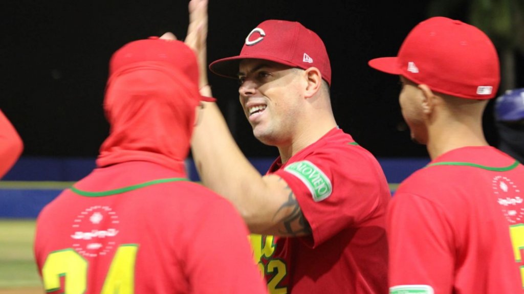  Cocoteros y Jueyeros siguen en la pelea por la clasificación 