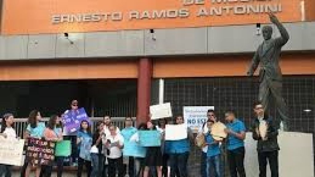  Protesta en la Libre de M&uacute;sica contra modelo &ldquo;charter&rdquo; 
