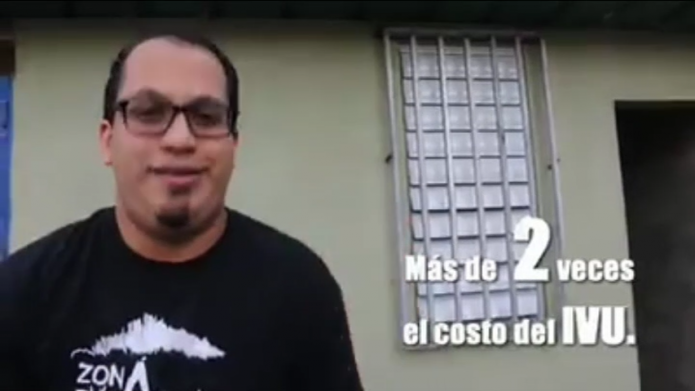Video: Crean anuncio casero en contra del IVA (no apto para menores)

