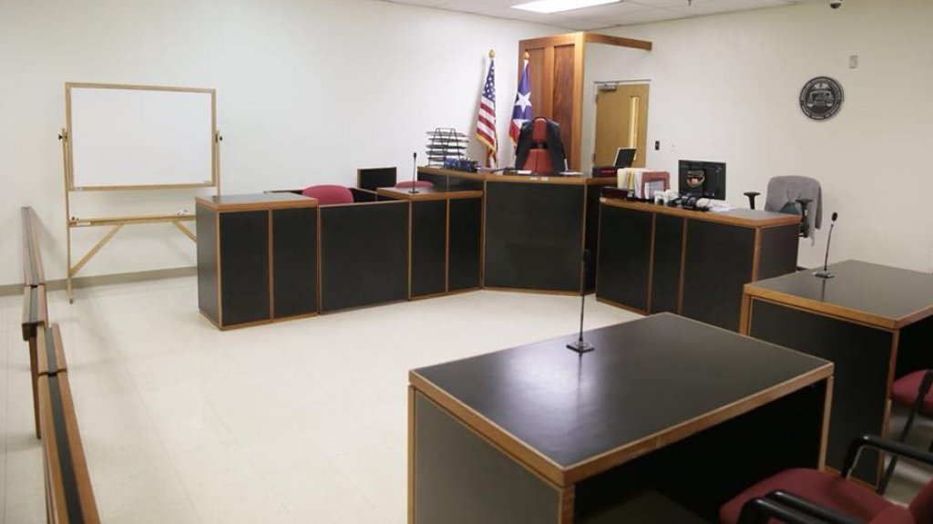  Declaran no culpable a expresidente y ex rector de R&iacute;o Piedras de la UPR por becas presidenciales 