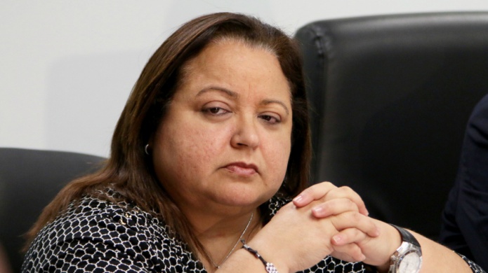 Melba Acosta sale por la puerta de atrÃ¡s 

