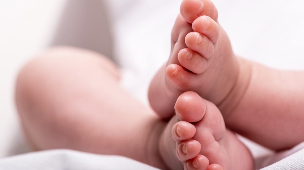  Investigan fractura en el brazo de un bebé de 27 días en Barranquitas 