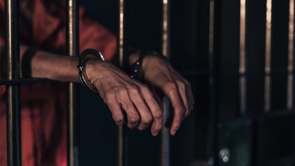  En prisi&oacute;n sujeto por incesto y actos lascivos 