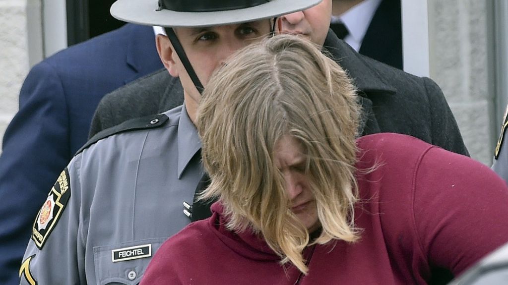  Acusan de asesinato a una mujer que dijo a la Polic&iacute;a que sus hijos se hab&iacute;an suicidado 