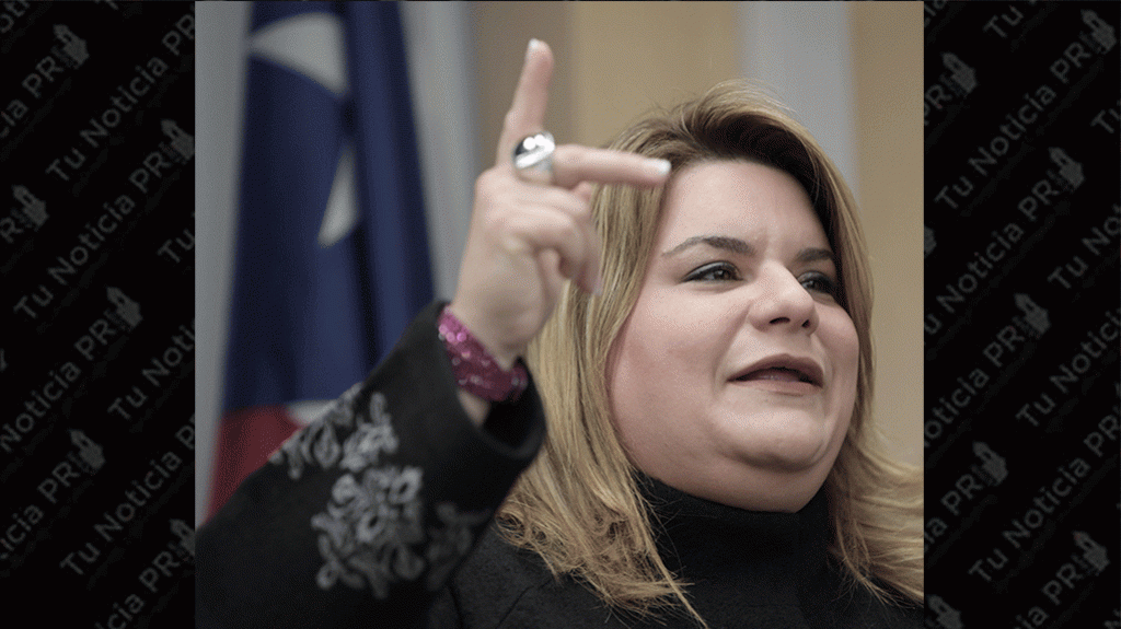  Jenniffer Gonz&aacute;lez asiste a trabajos de limpieza terrenos militares en Vieques 