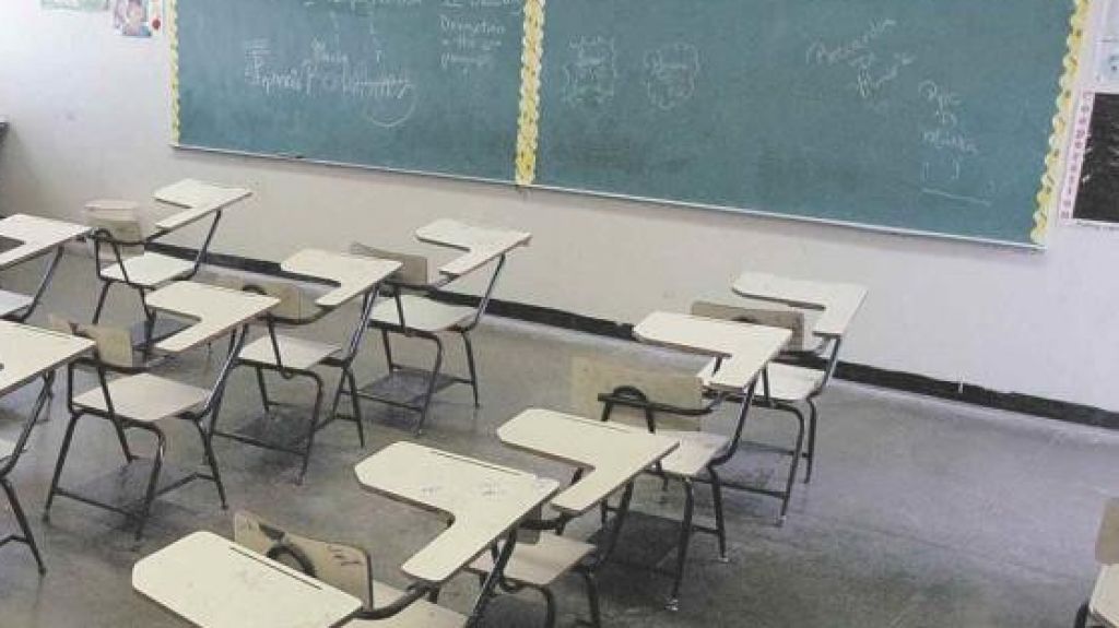  Tras muerte de maestra de Rinc&oacute;n por el Covid-19 piden que Salud realice las pruebas a estudiantes que estuvieron en contacto con la educadora 