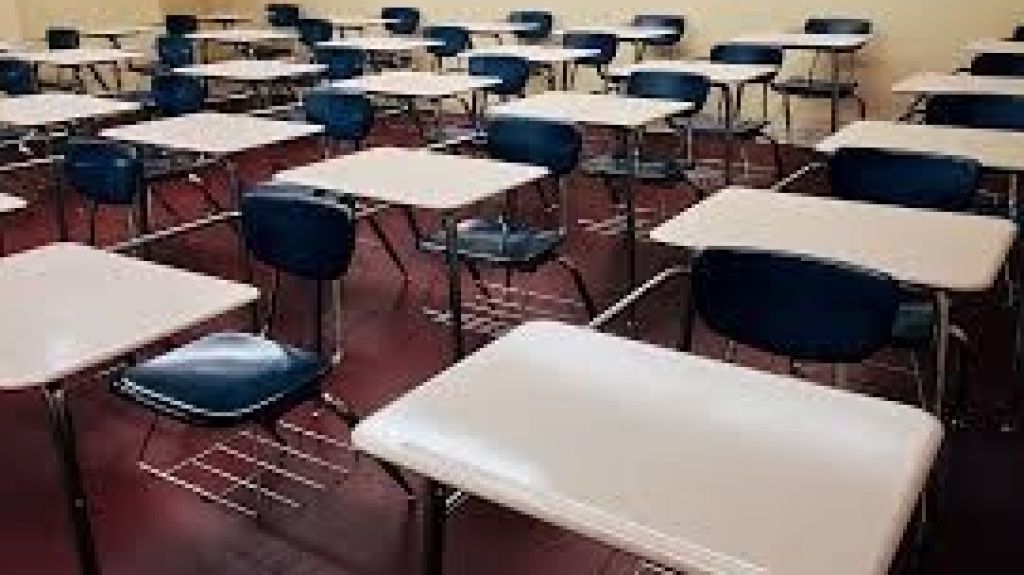  Aumenta molestia por cierre de escuelas 