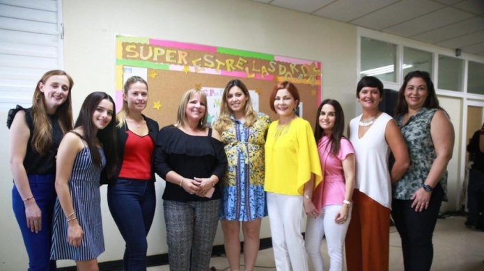 Comienza en San Juan iniciativa de la primera dama "Amor por los nuestros, adopta una Ã©gida"