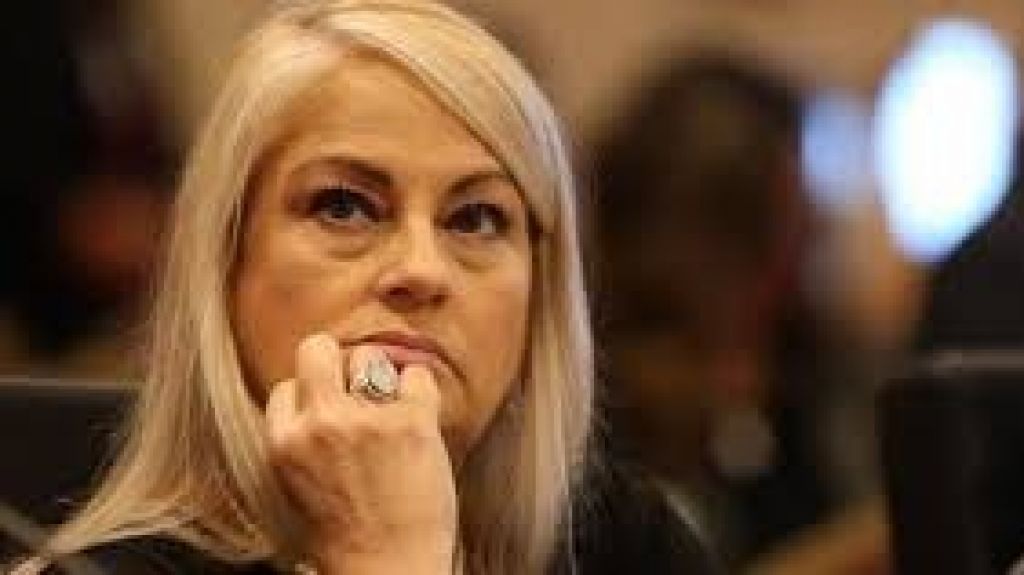  Secretaria Justicia hace llamado a la calma tras protesta violenta 