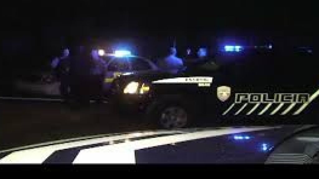  Una pareja violaba el &ldquo;toque de Queda&rdquo; con un carro robado en Can&oacute;vanas 
