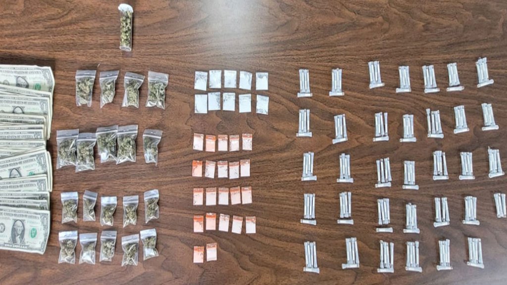  Ocupan drogas durante intervenciones en residenciales de Bayam&oacute;n 