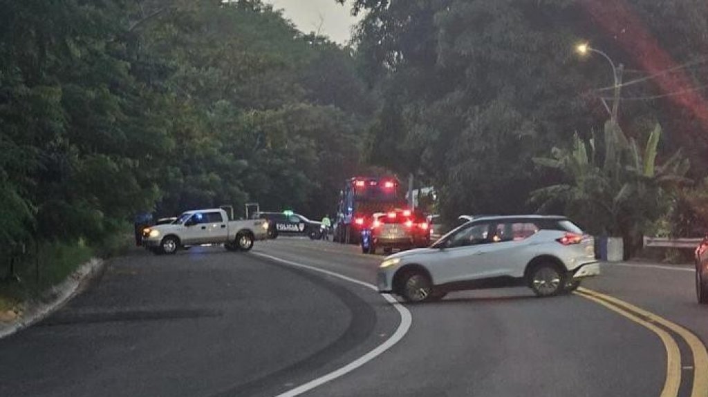  Hombre Fallece Atropellado en Añasco; Conductor Se Detuvo en la Escena 