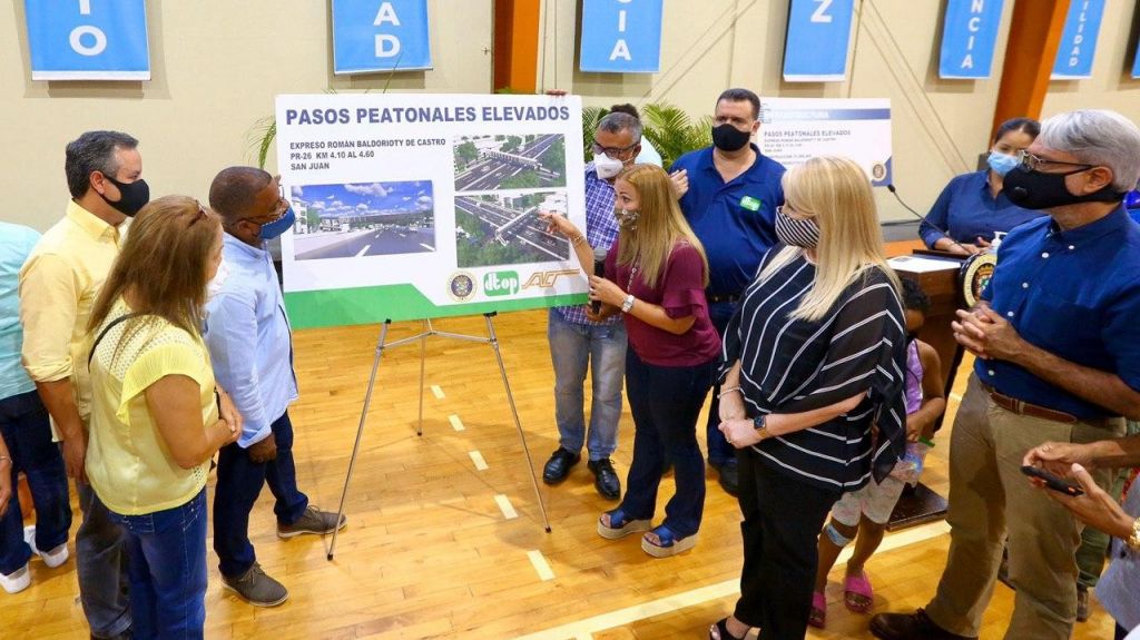  Gobernadora Wanda anuncia construcci&oacute;n de puentes peatonales en el expreso Rom&aacute;n Baldorioty de Castro 