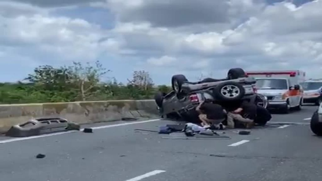  Video: Se registra accidente con veh&iacute;culo volcado en Bayam&oacute;n 