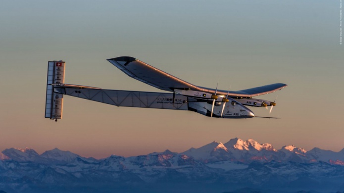 El aviÃ³n solar suizo Impulse ll bate el rÃ©cord de vuelo sin repostar