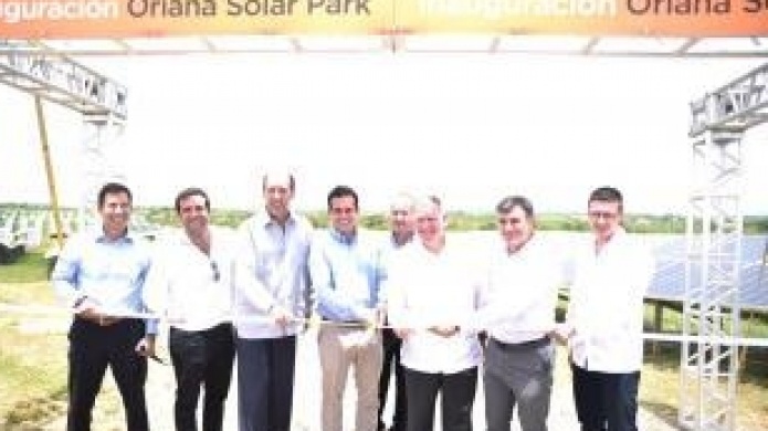 RossellÃ³ participa de la inauguraciÃ³n de la planta solar operacional mÃ¡s grande del Caribe