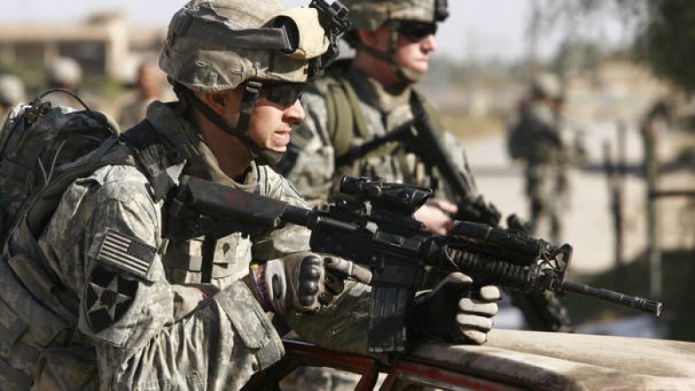 Detienen a militares de EE.UU. con armas ilegales para Ucrania