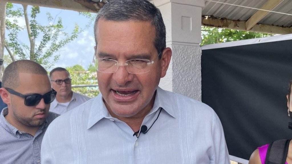  Gobernador dice no le gusta a los que critican por criticar en cuanto al regreso a clases 