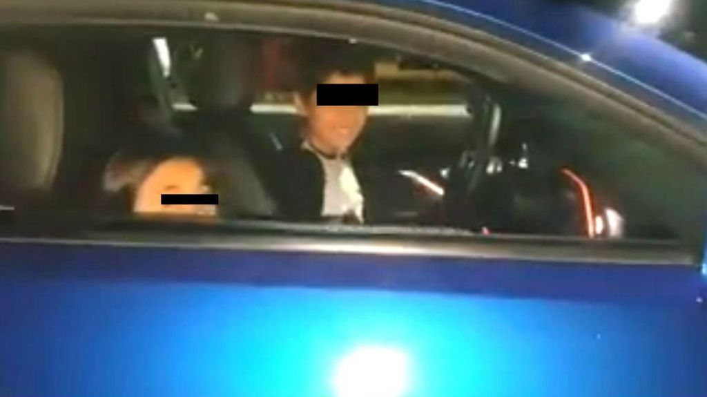  Video: Ni&ntilde;o de 12 a&ntilde;os al volante de un Camaro participa en carrera de autos 