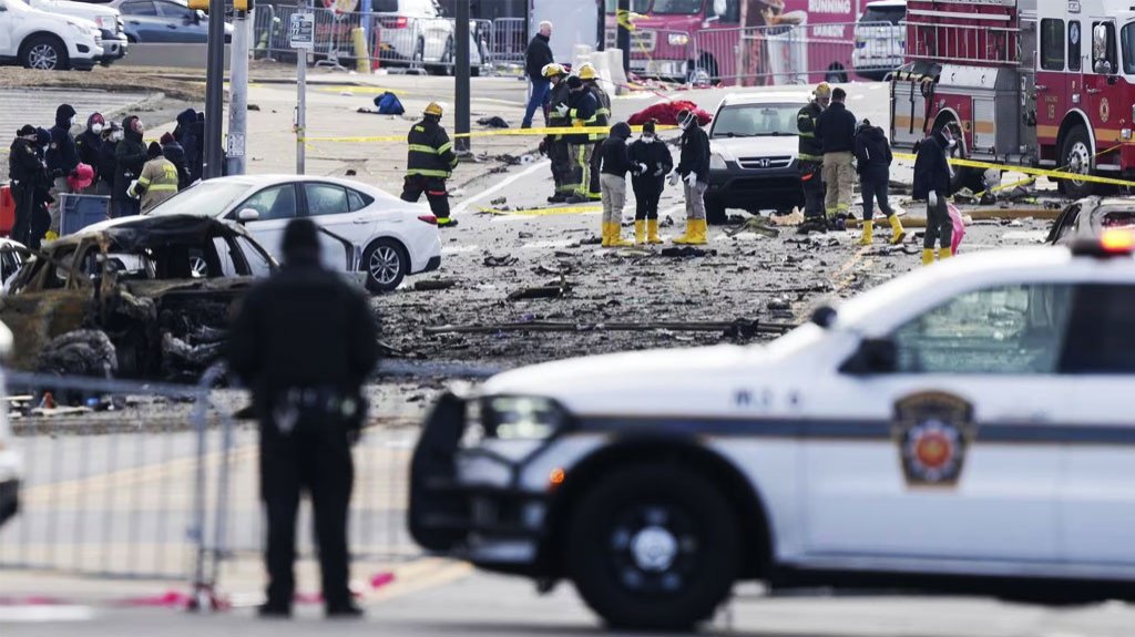  Lo que se sabe hasta ahora de la tragedia aérea en Filadelfia: 7 Muertos y 19 Heridos 