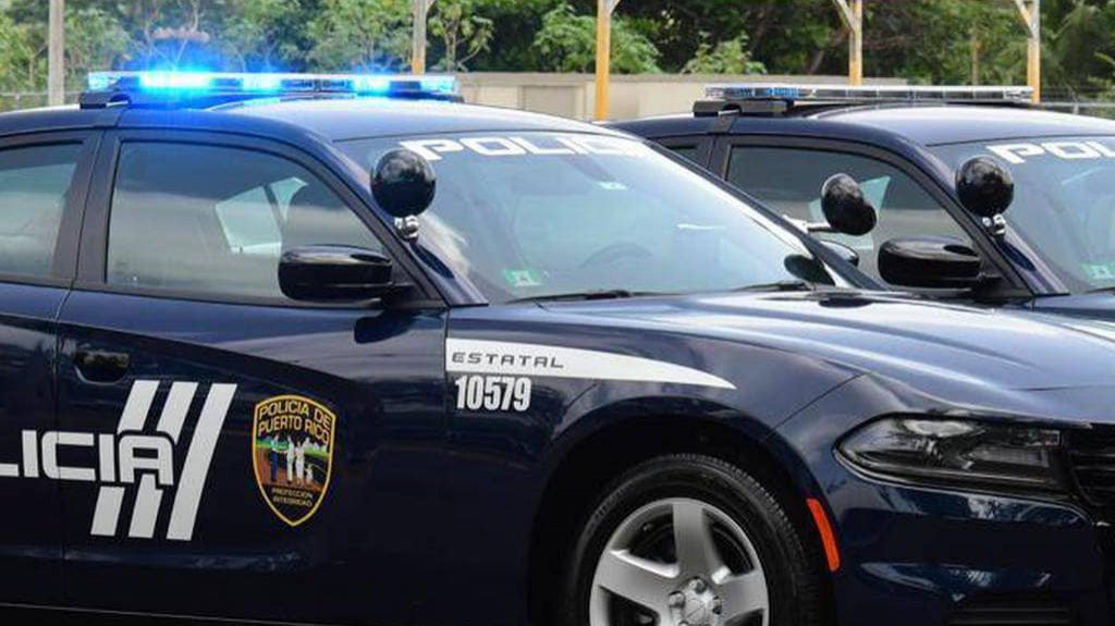  Poste de LUMA Energy a punto de caer en carretera de Guayama por un accidente vehicular 