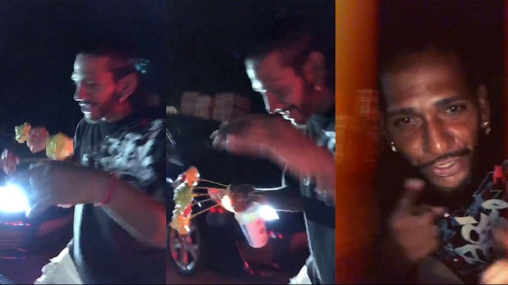  Video: Vende flores en un sem&aacute;foro de Toa Baja, pero tambi&eacute;n le mete al &ldquo;Freestyle&rdquo; 