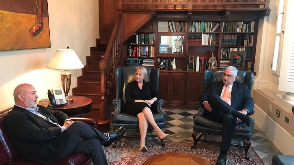  Wanda V&aacute;zquez se re&uacute;ne con presidentes legislativos y la comisionada residente 