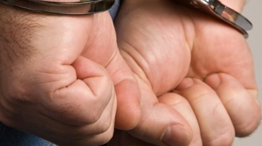  Arrestan en Barrio Obrero hombre de 71 a&ntilde;os que agredi&oacute; a su novia de 36 a&ntilde;os 