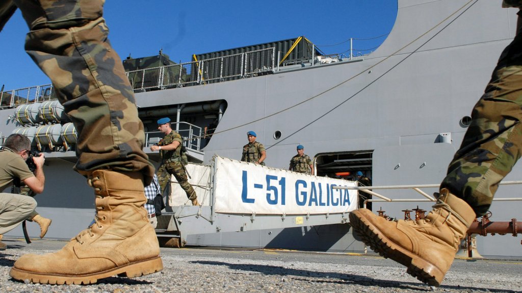  Cierran base aeronaval en Florida por amenaza de bomba 