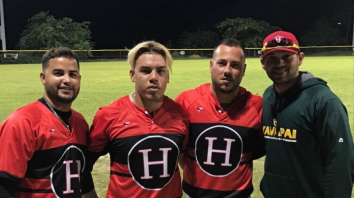  Se Integran los colegiales Ender de JesÃºs y Alexis Cruz a los Grises de Humacao