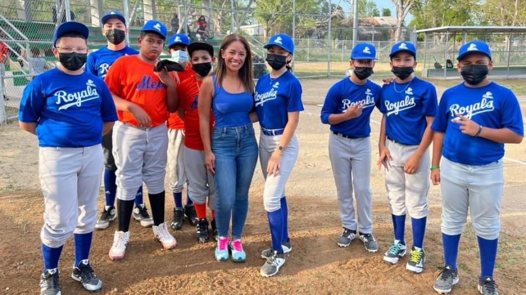  Inauguran en Salinas instalaciones recreativas y deportivas en el poblado Aguirre 